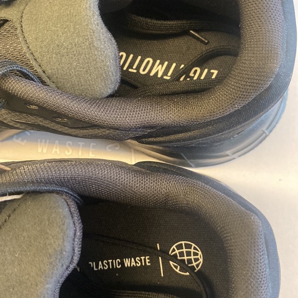 Adidas Duramo 10 Men’s size 9 wide - Picture 3 of 5